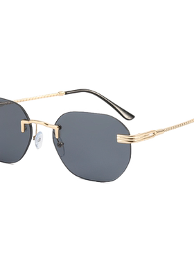 墨镜海边高级感时尚风太阳镜