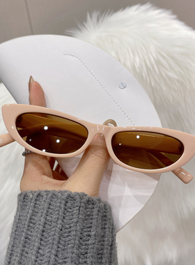 欧美墨镜女2022新款开车小脸