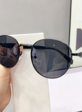 2025春夏新款墨镜女防紫外线大脸显瘦高级感太阳镜沙滩游玩街拍潮