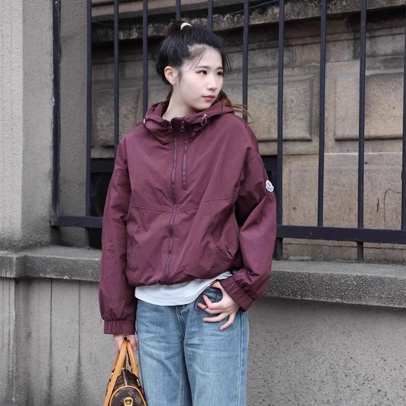 潮流美式连帽冲锋衣女2025春季新款薄款宽松百搭休闲短款夹克外套