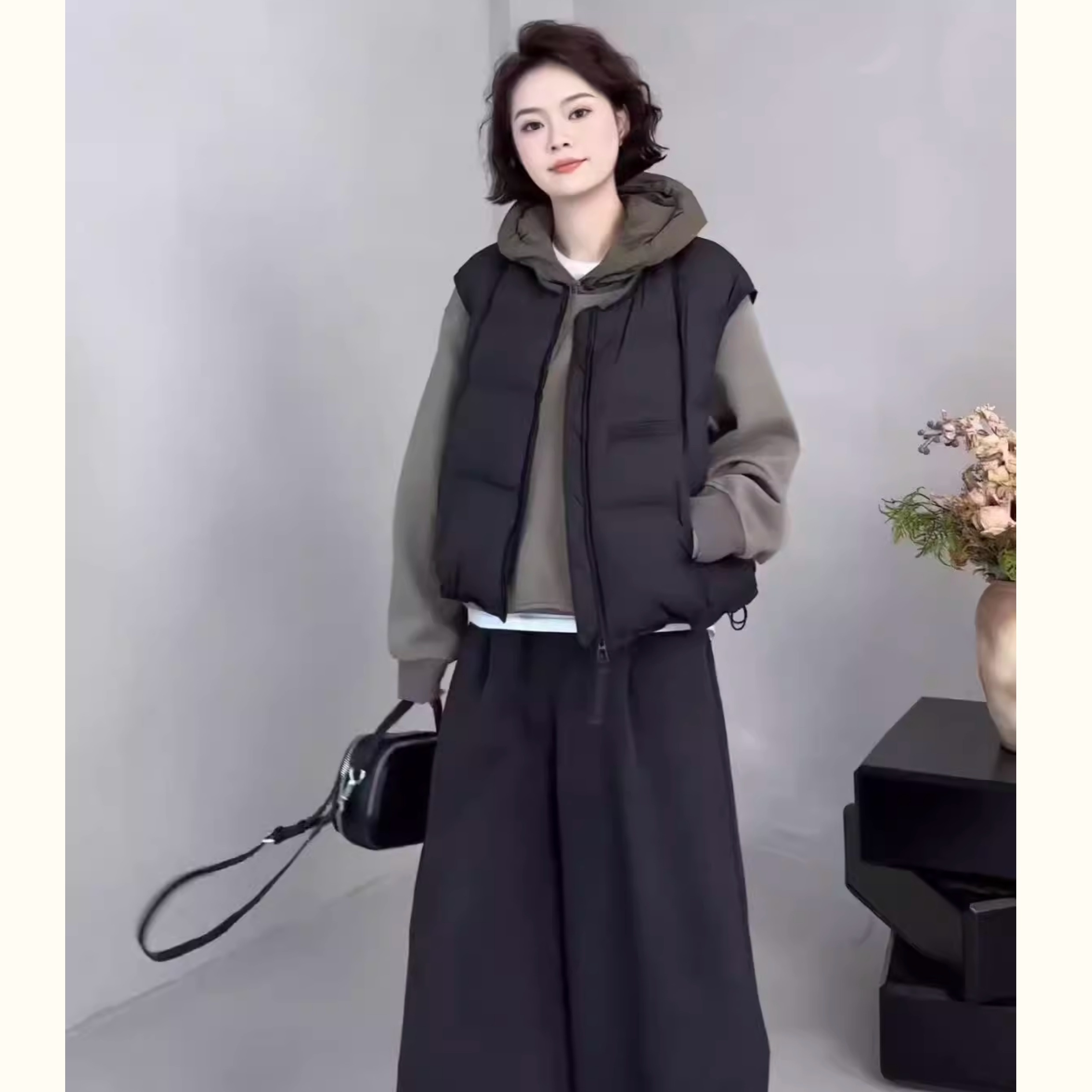 圆领方块无袖羽绒棉保暖马甲秋冬