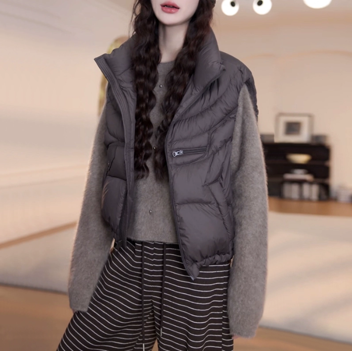 纯色立领羽绒棉马甲女秋冬季2025新款爆款设计感保暖叠穿马夹外套,女装/女士精品,马夹,淘宝优惠券,粉丝福利购,淘宝优惠卷