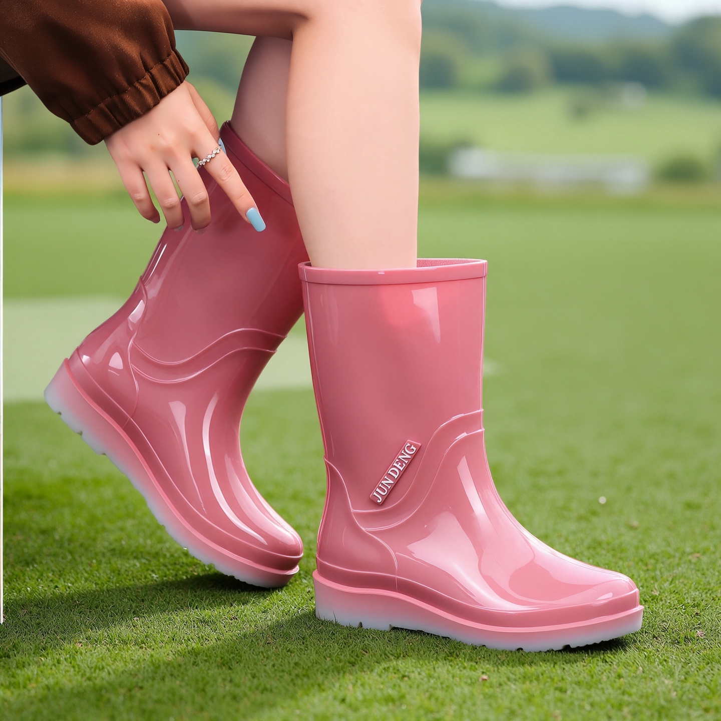 防滑防水中筒时尚加绒保暖雨鞋女