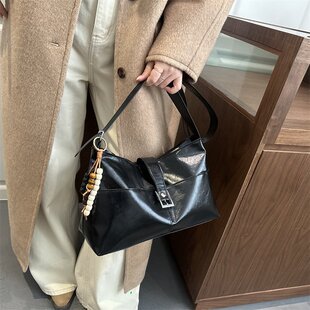 时尚复古大容量包包女2025新款秋冬简约爆款托特包通勤斜挎包