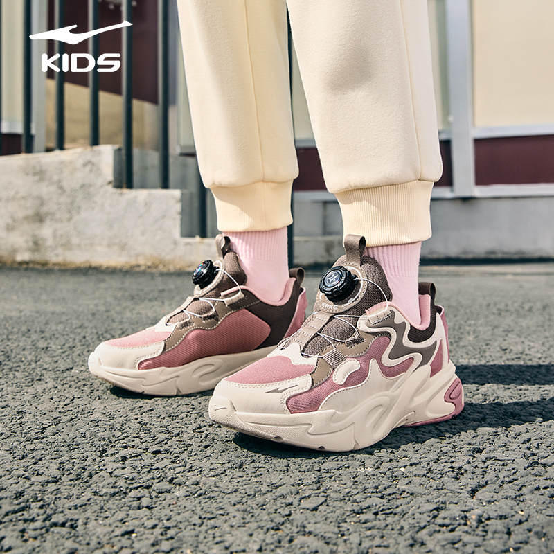 鸿星尔克男童休闲鞋2024新款