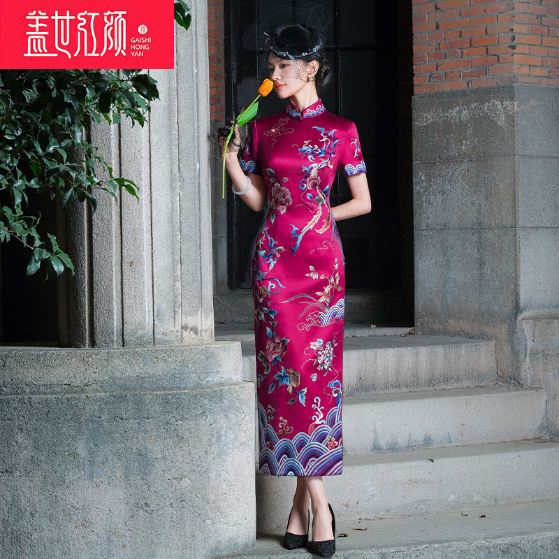 盖世红颜中式风宴会重工刺绣旗袍