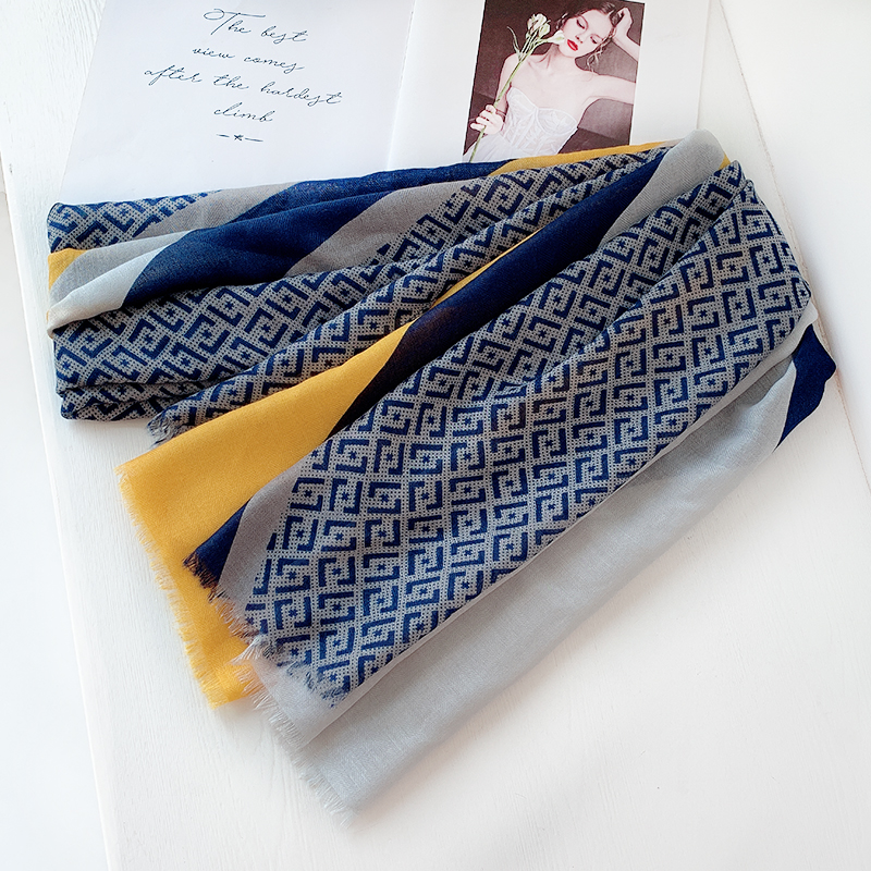 春秋韩版拼接长款防晒两用围巾