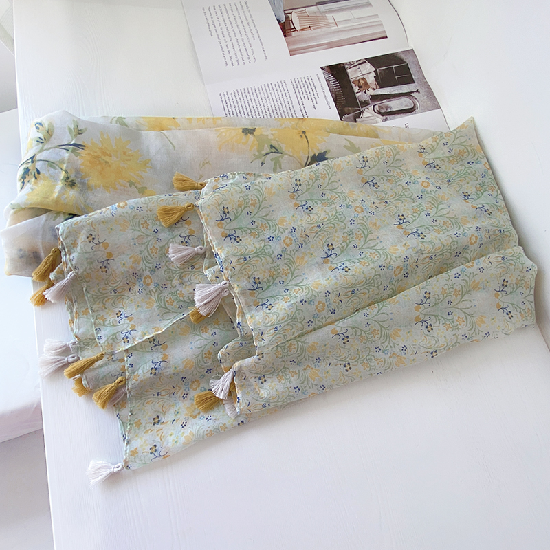 围巾女春秋薄小清新黄色碎花圆点棉麻手感围巾披肩沙滩巾防晒纱巾