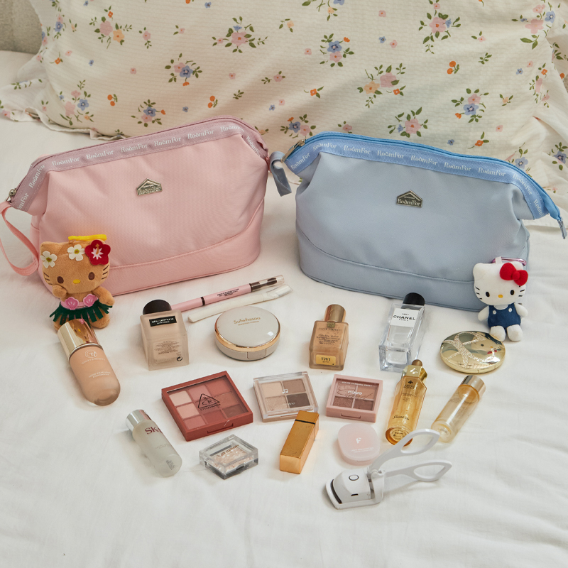 大容量立体式开口，出行无忧！