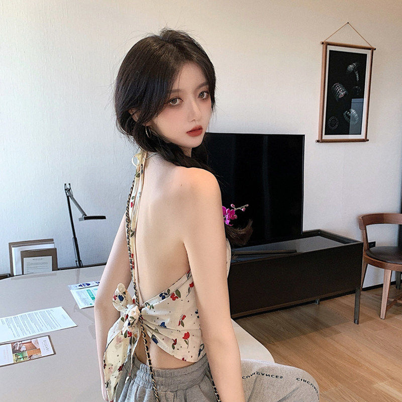 露美背肚兜式小吊带背心女内搭海边性感外穿碎花挂脖抹胸夏季上衣