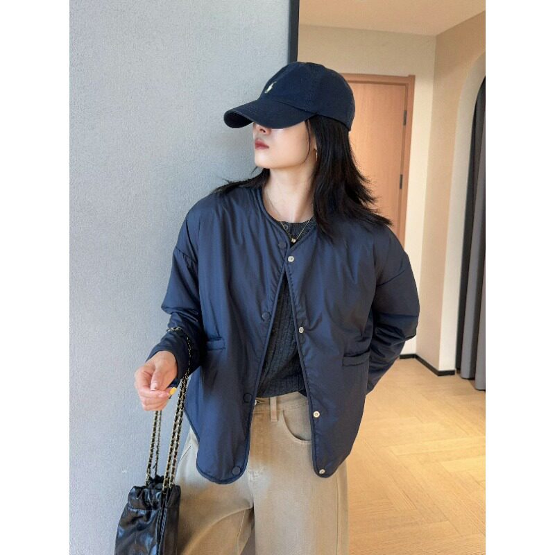 秋冬新款轻盈保暖短款显瘦棉服女