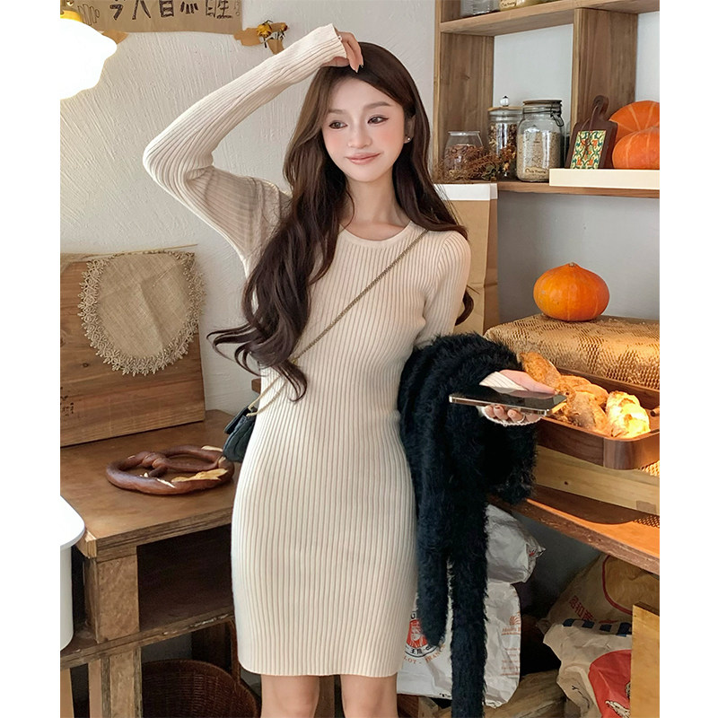 圆领针织连衣裙气质春季短款配大衣的内搭修身包臀打底毛衣裙短裙