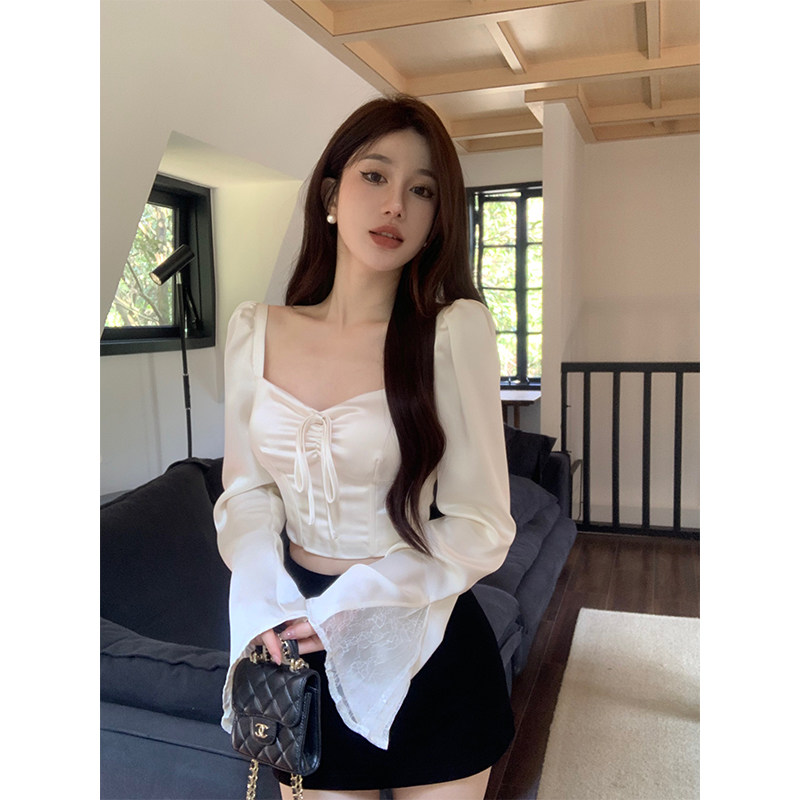 法式缎面衬衫女设计感小众衬衣秋季白色短款方领性感气质长袖上衣