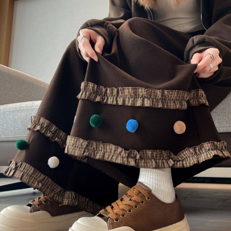 甜美木耳花边毛球咖色直筒阔腿裤女2026年秋冬季小个子垂感休闲裤