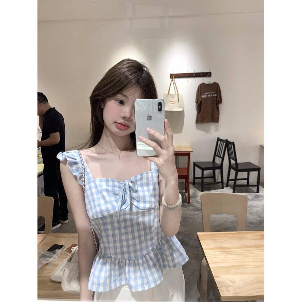 蓝色格纹小飞袖背心2026夏季新款系带纯欲风荷叶边修身显瘦上衣