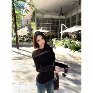 新款个性高级感网纱拼接一字肩长袖t恤显瘦气质辣妹风打底上衣女