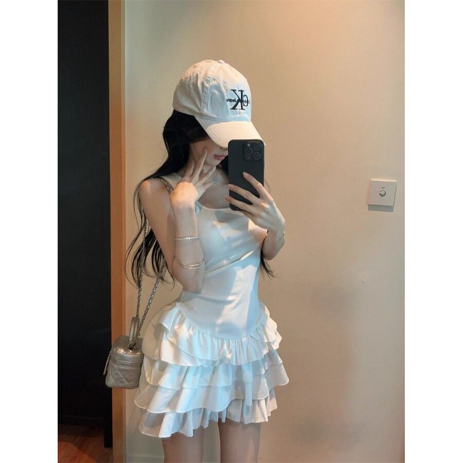 法式纯欲吊带连衣裙女夏季修身背心蛋糕裙收腰针织短裙子小个子潮