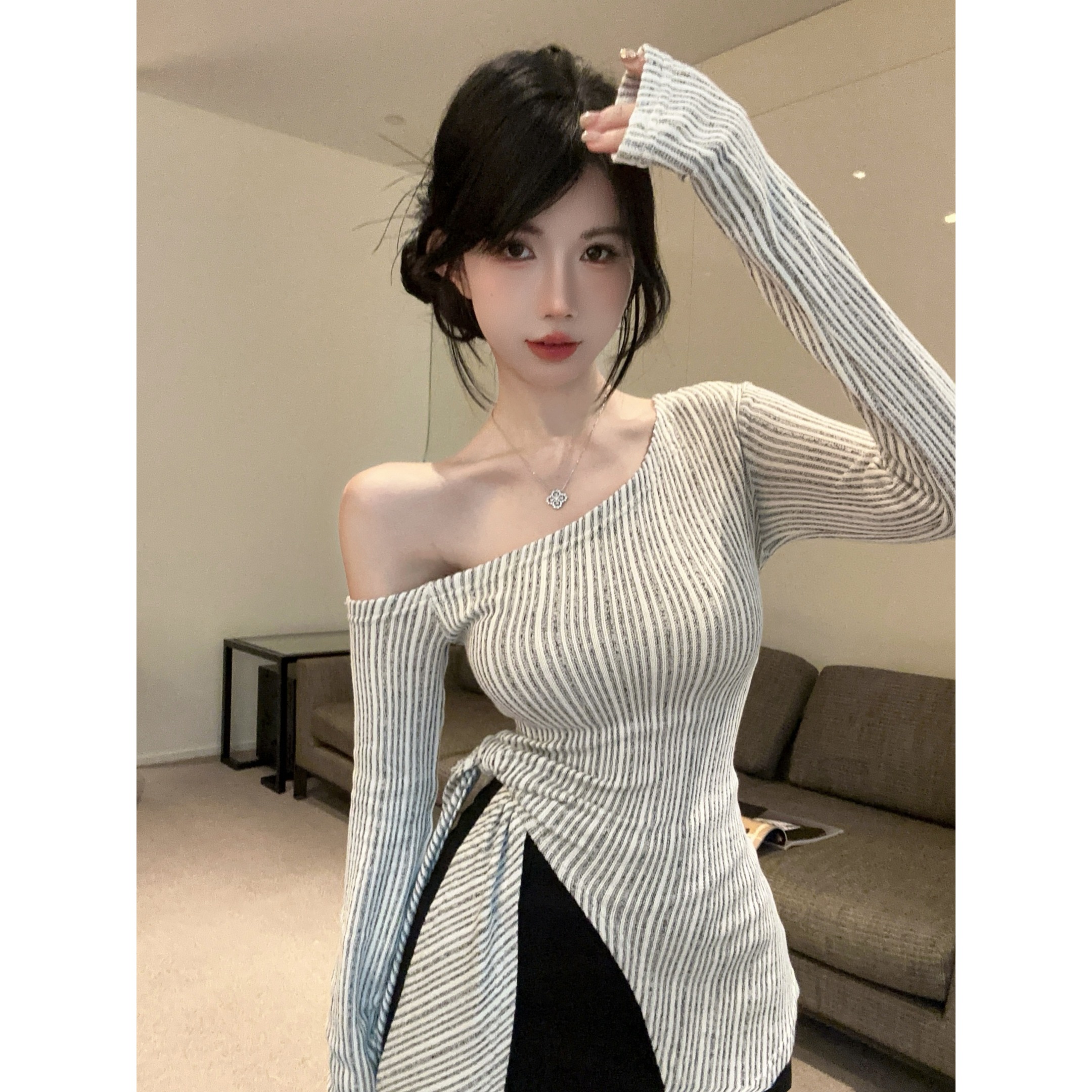 不规则设计小众斜领竖纹理长袖针织衫女秋季韩版修身显瘦系带上衣