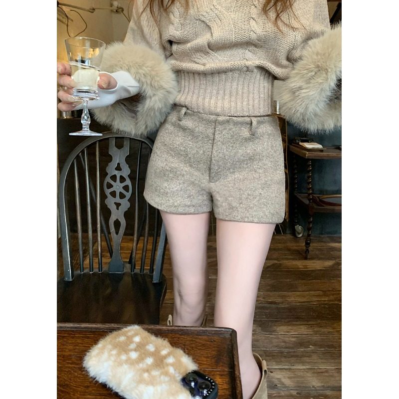 复古卡其色毛呢休闲短裤女冬季高腰包臀裤子直筒裤小个子a字热裤,女装/女士精品,休闲裤,淘宝优惠券,粉丝福利购,淘宝优惠卷