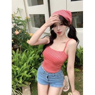 高级感红色格子吊带背心女2025年夏季新款修身性感短款上衣