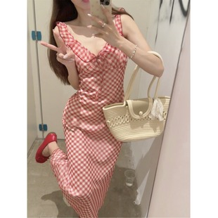 法式格纹樱桃红色格子夏季吊带鱼尾度假裙女显瘦连衣裙收腰长裙