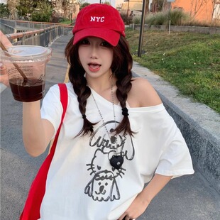 斜肩上衣灰色t恤女夏季2026年新款设计感一字肩露肩短袖学生潮流