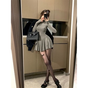 高领连衣裙打底长袖女秋冬季新款收腰显瘦气质百搭短款裙子修身