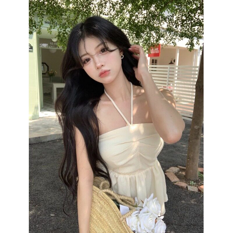 挂脖小吊带背心女夏季纯色气质抹胸收腰裙摆短款露肩设计感上衣潮