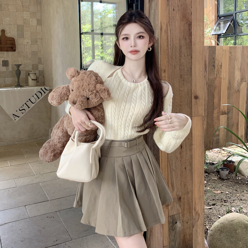 春季新款设计感小心机挂脖长袖针织衫女别致假两件镂空短款毛衣潮