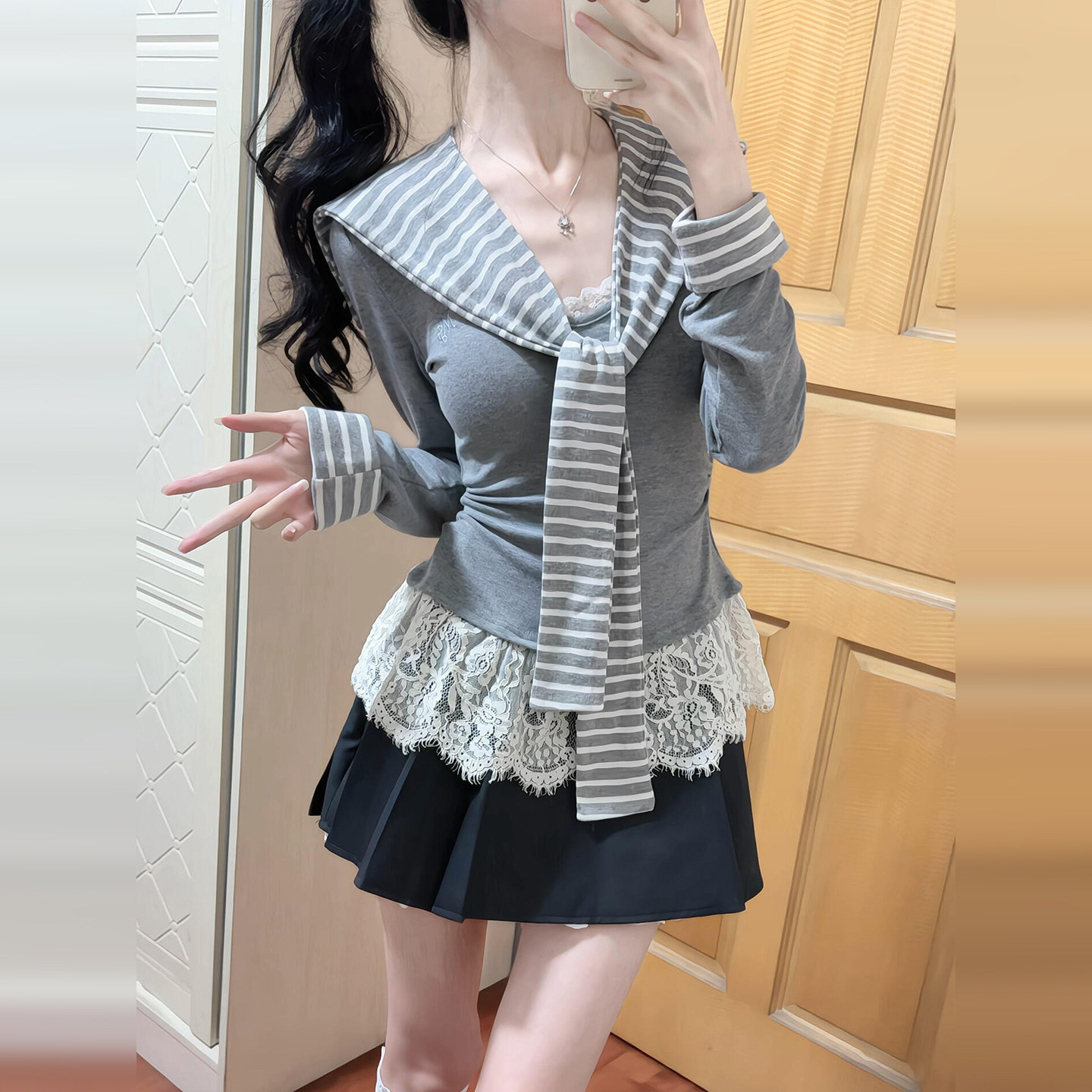 韩系条纹修身蕾丝长袖上衣女春季季2026海军领T恤流行穿搭一整套