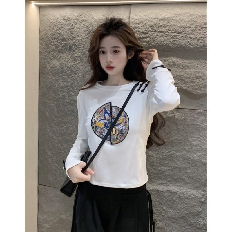 中国风刺绣长袖针织衫女春季新款