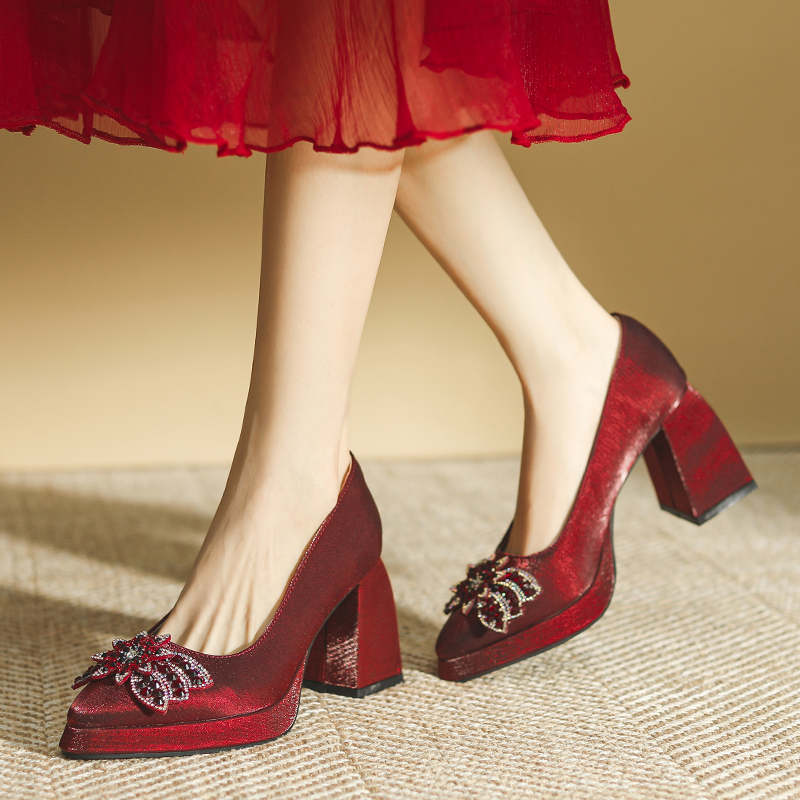 高级感水钻高跟鞋粗跟防水台婚鞋