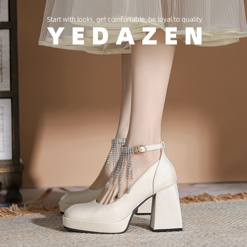 法式白色玛丽珍高跟鞋女粗跟伴娘婚鞋2026新款厚底防水台水钻单鞋