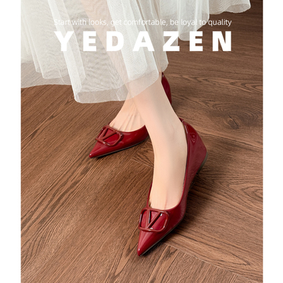 红色尖头玛丽珍不累脚新娘婚鞋
