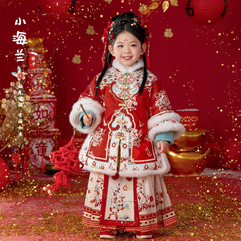 2026新款女童汉服女童冬季新款格格儿童套装加绒唐装加厚拜年套装