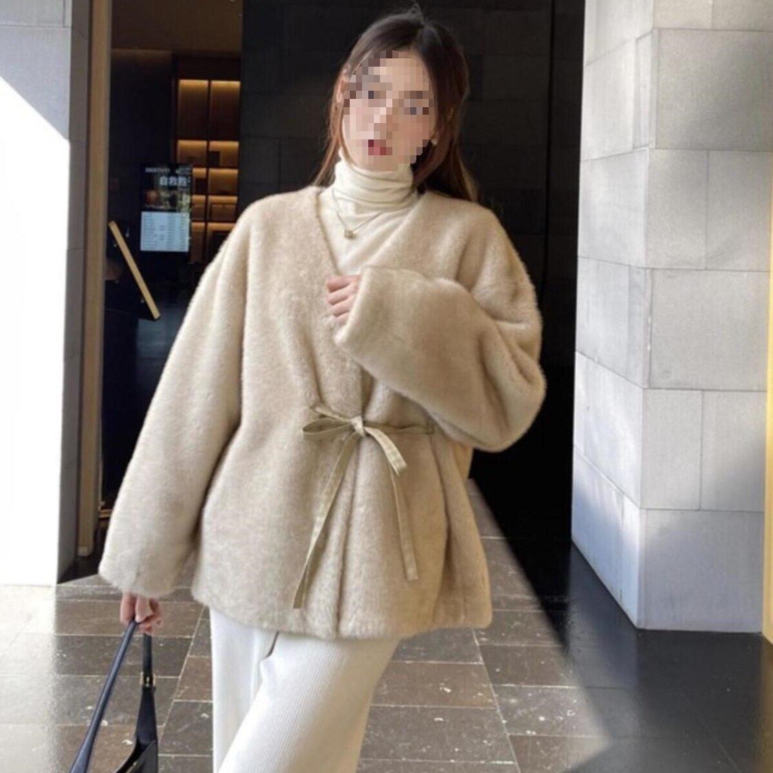 水貂绒皮草2025新款仿皮毛一体小个子好看系带毛毛外套女冬季杏色