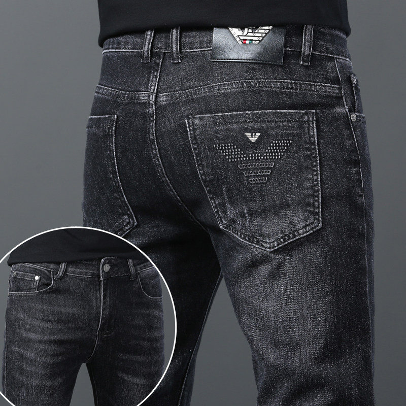 2026新款香港轻奢高端欧货男士牛仔裤修身小脚弹力时尚休闲长裤子