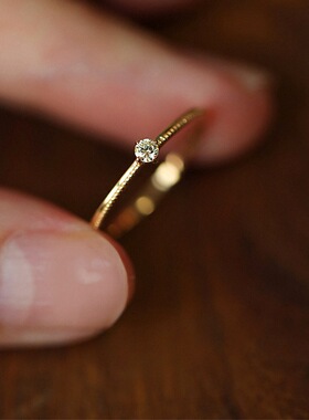 S925纯银镀18K金迷你细致极简四爪锆石戒指女轻奢高级感指环