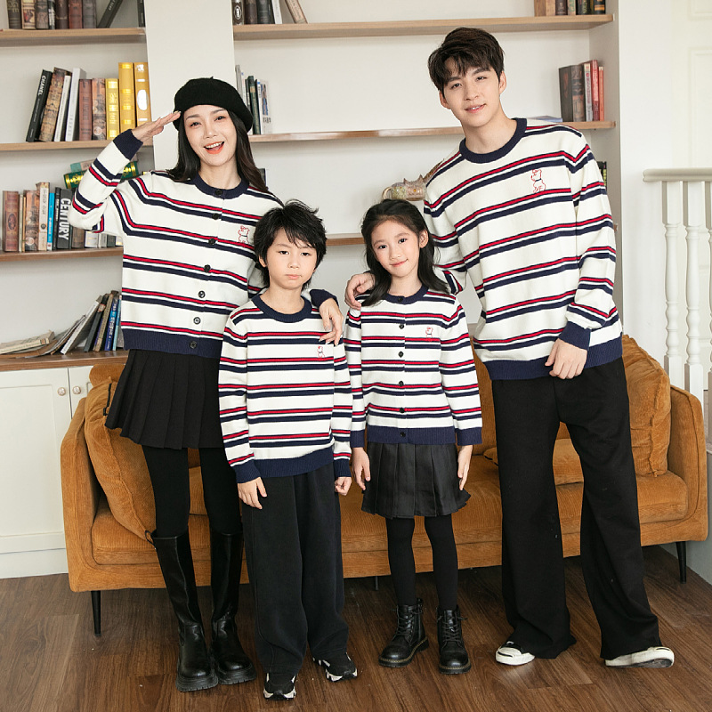 韩版2025秋冬季新款男童女童卡通条纹套头毛衣针织开衫爬服亲子装