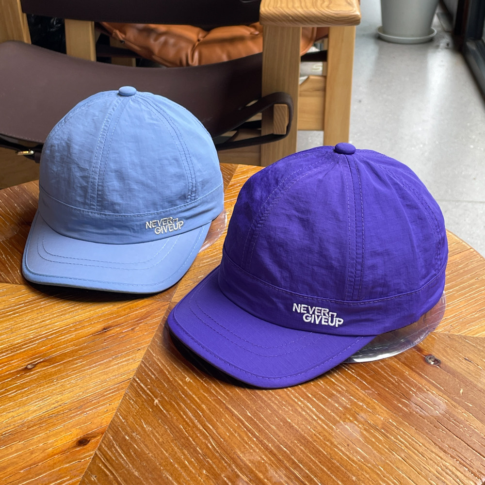 小众短帽檐速干鸭舌帽子女潮流日系青年情侣薄款户外遮阳棒球帽男