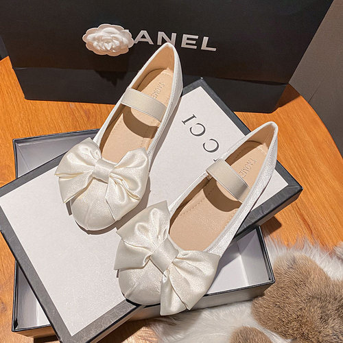 单鞋法式蝴蝶结显瘦百搭玛丽珍鞋