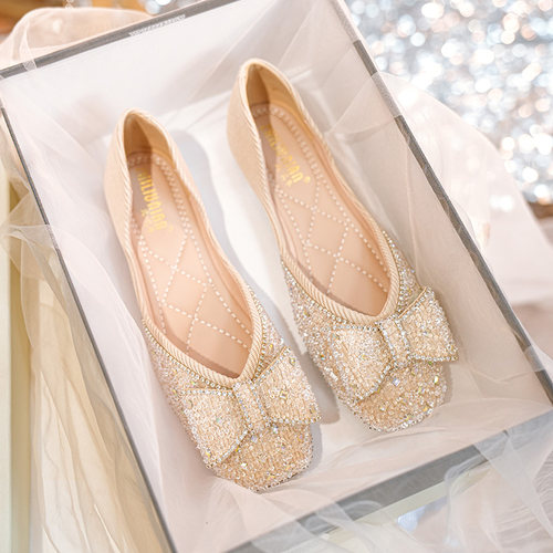 单鞋法式蝴蝶结水钻百搭软皮大码