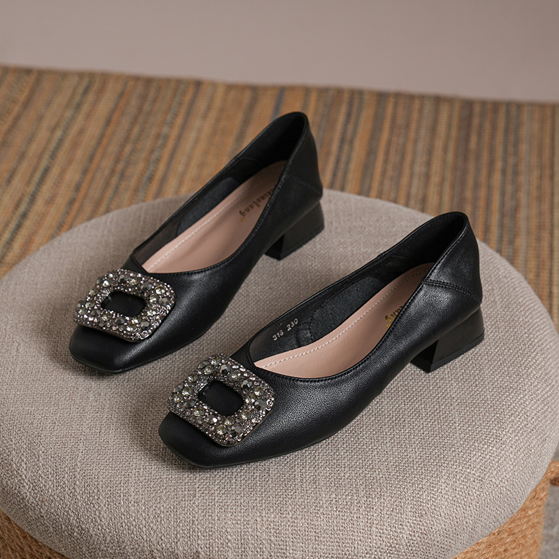 单鞋法式水钻舒适柔软不累脚女鞋