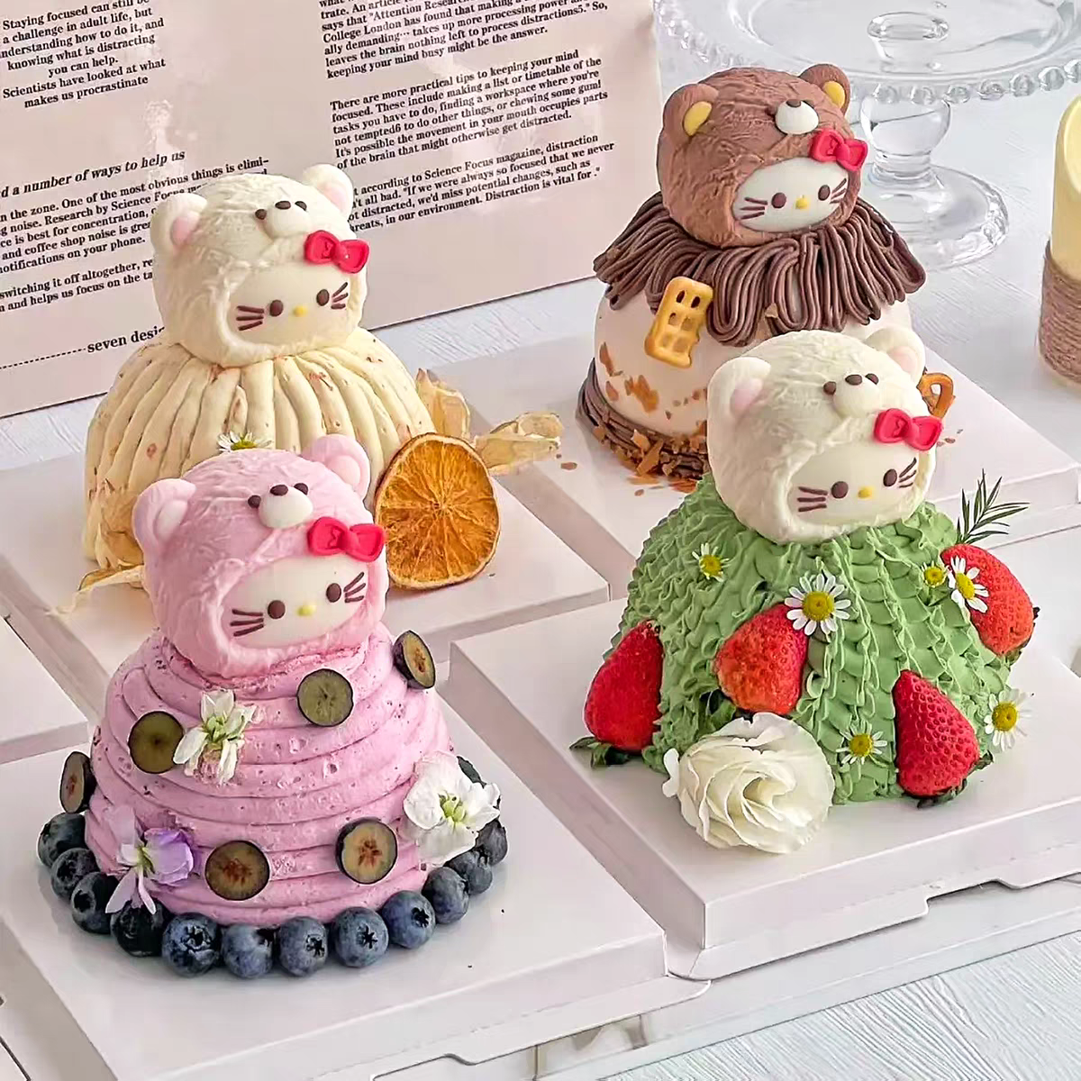 KT猫蛋糕摆件软胶小熊kt猫蝴蝶结网红圣诞树甜品装饰烘焙插件甜品