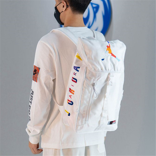 NIKE耐克AJ大容量背包双肩包