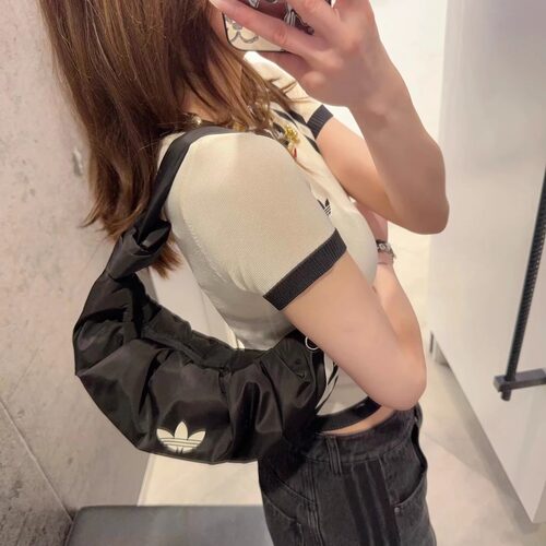 阿迪达斯女子云朵单肩斜挎包