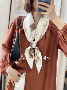 【野马】雅致篙级的奶油棕真丝桑蚕丝斜纹绸18姆米88方巾女士丝巾