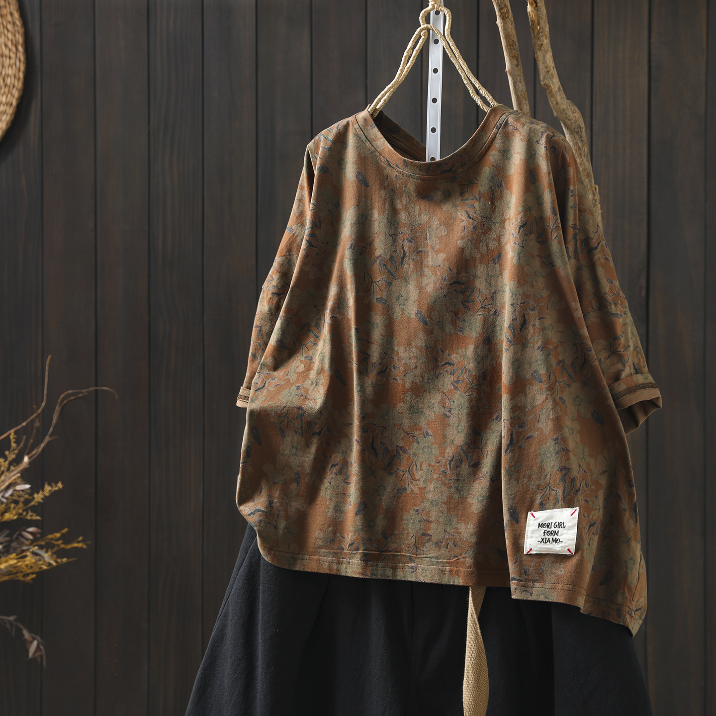 2026超好看的短袖女士夏季胖mm独特复古印花漂亮显瘦不撞款t恤衫