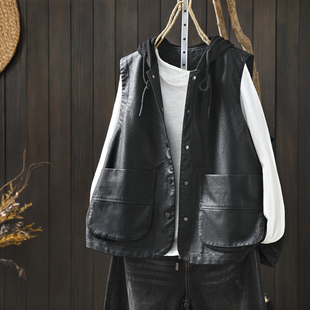 连帽皮质马甲女时髦洋气2026春新款 黑色流行叠穿坎肩宽松PU皮马夹