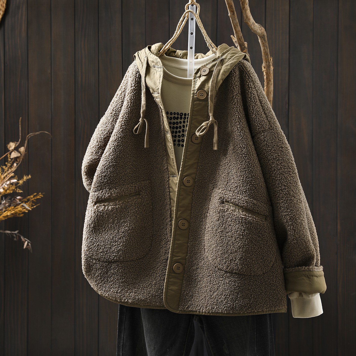 巨好看的厚外套女2025冬季新款摇粒绒连帽胖mm复古羊羔毛保暖上衣